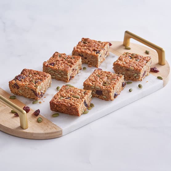 cranberry-and-puffed-rice-muesli-bars